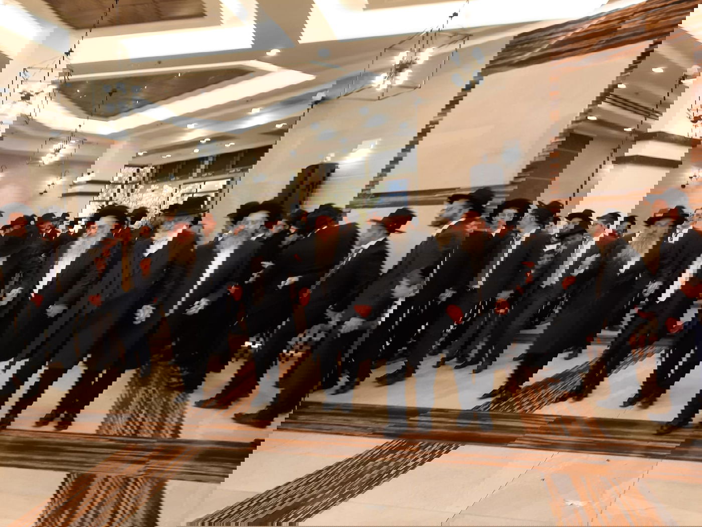 ראש הכולל החולה חיתן את בנו • תיעוד