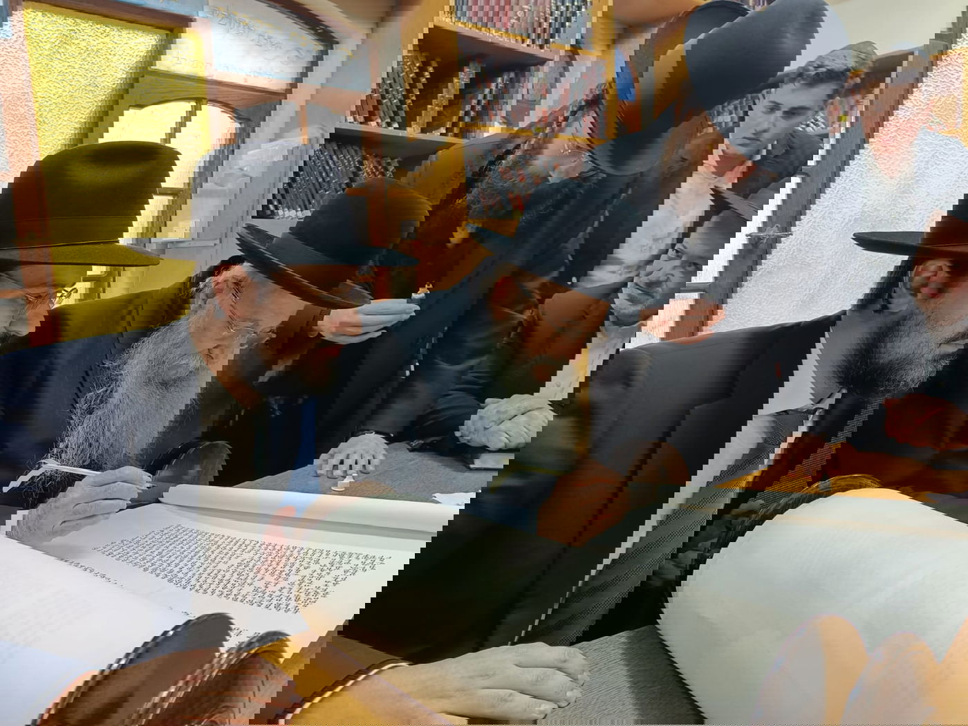 בישיבת "בית דוד" חגגו הכנסת ספר תורה