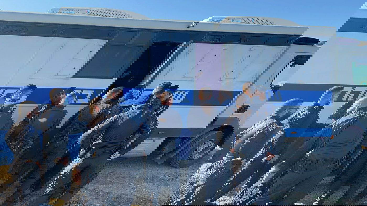 שעות לאחר שהוקם: היישוב בנגב - פונה