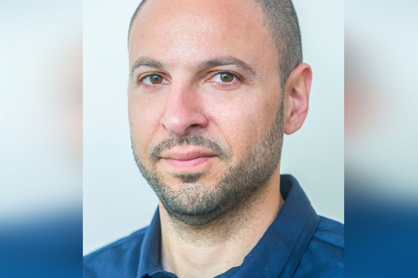 פורש במפתיע. שמידברג