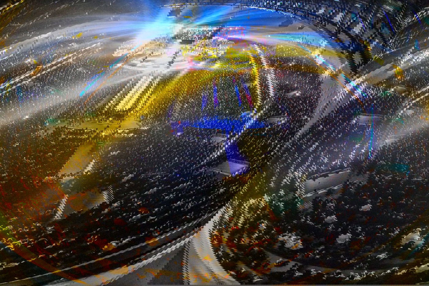 דרשו ה' ועוזו: רבבות חגגו את סיום 'הדף היומי בהלכה'; צפו