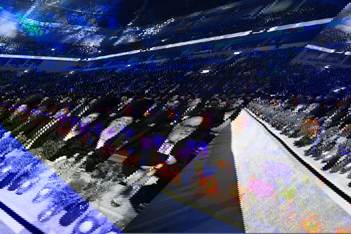 דרשו ה' ועוזו: רבבות חגגו את סיום 'הדף היומי בהלכה'; צפו