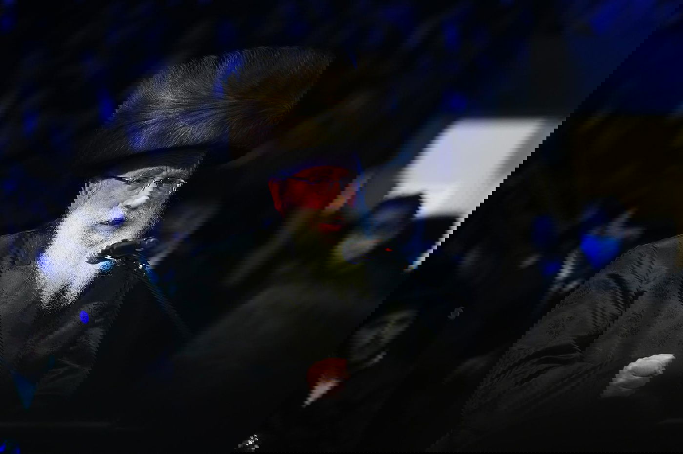 דרשו ה' ועוזו: רבבות חגגו את סיום 'הדף היומי בהלכה'; צפו