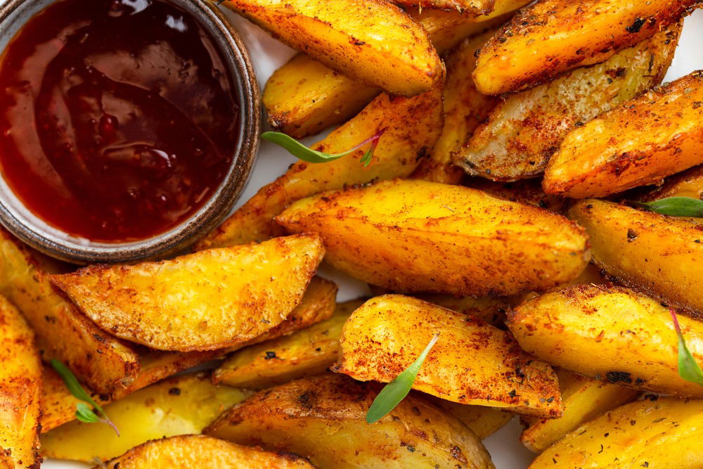 צ'יפס תפוחי אדמה אפוי בתנור