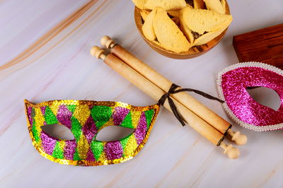 מה עושים בפורים ומדוע?