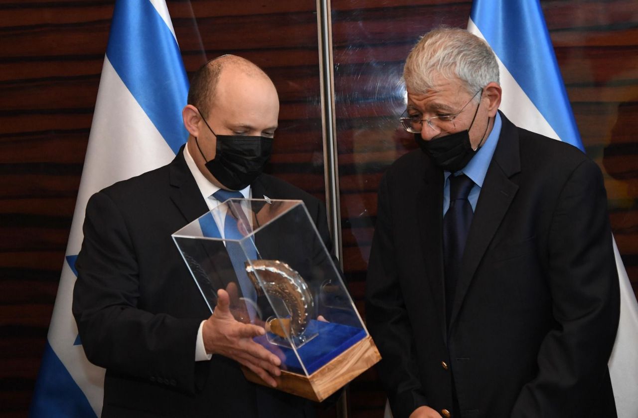 בנט מעניק את השופר