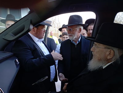 הגרב"מ אזרחי, בארצות הברית