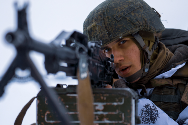 ביידן: "סיכויי הפלישה - גבוהים" • סגן שגריר ארה"ב גורש