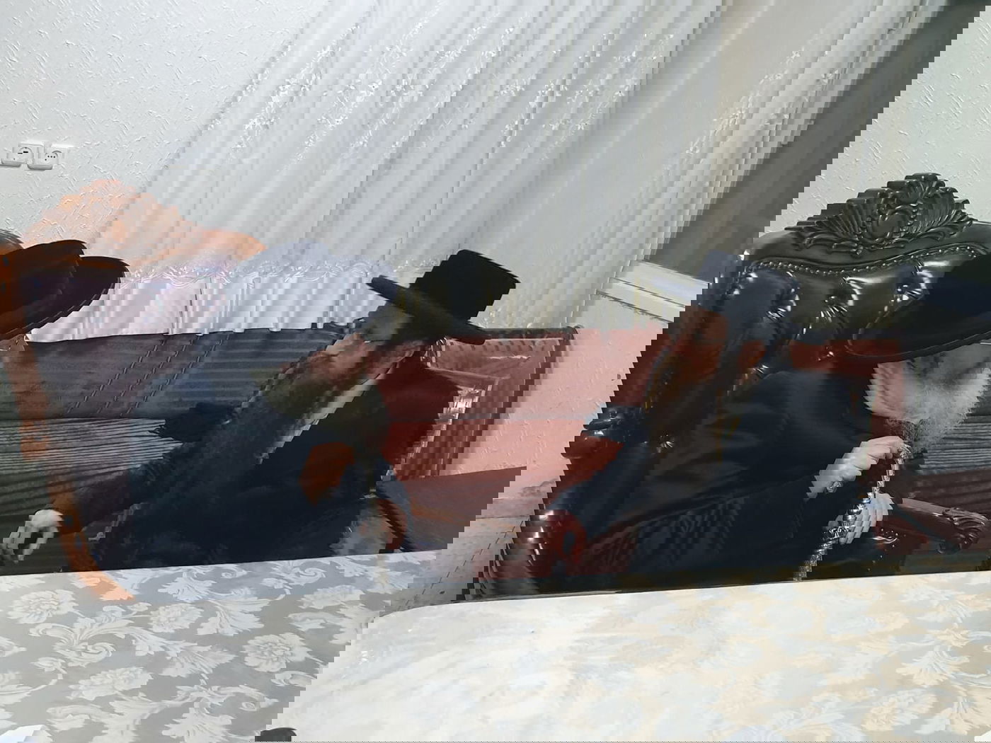 הרבי מקרעטשניף קרית גת ביקר את אחיו שבירך את ה'הויז בחור'