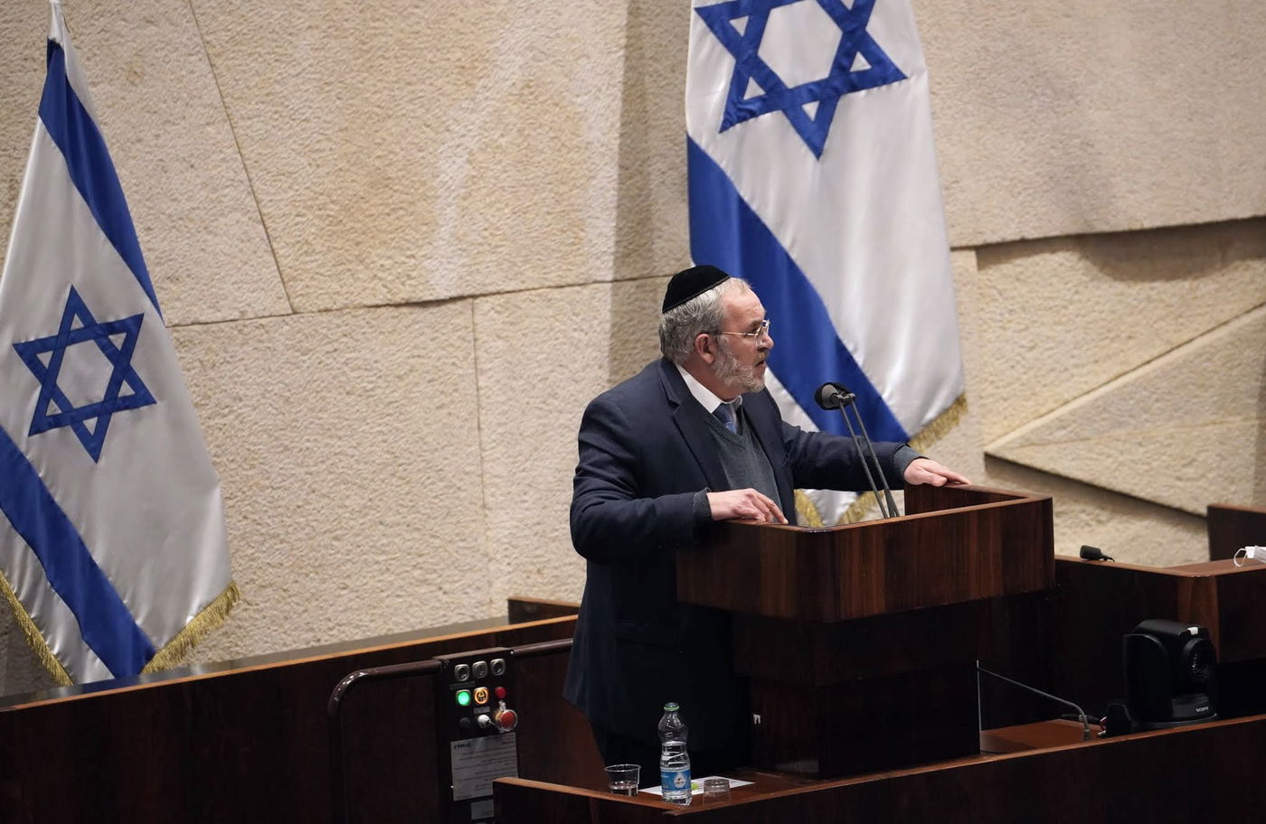 למען החרדים: האם מענק העבודה יינתן מגיל 21?