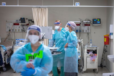 משרד הבריאות: נמשכת הירידה בתחלואה