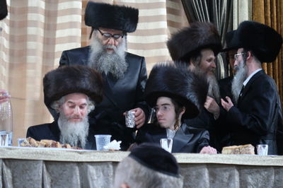 האדמו"ר מלויצק בשמחת החתונה בשבוע האחרון