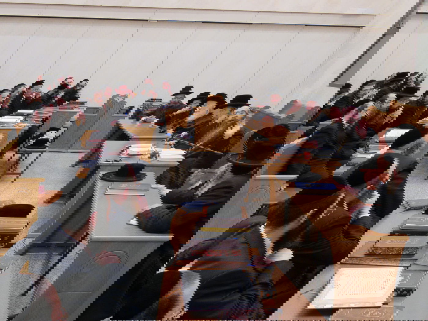 אב"ד צאנז בנתניה מסר שיעור בביתר עילית