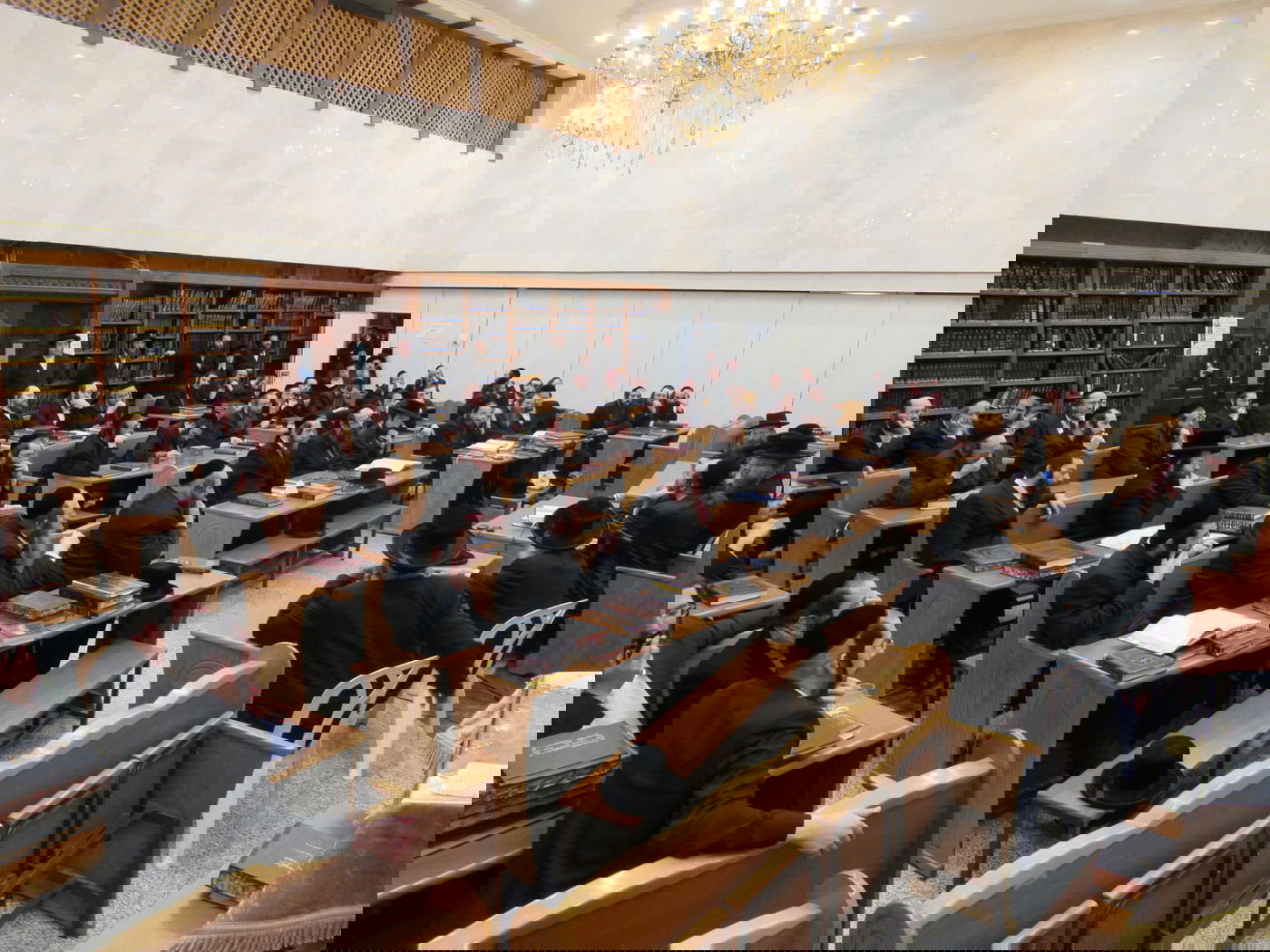 אב"ד צאנז בנתניה מסר שיעור בביתר עילית