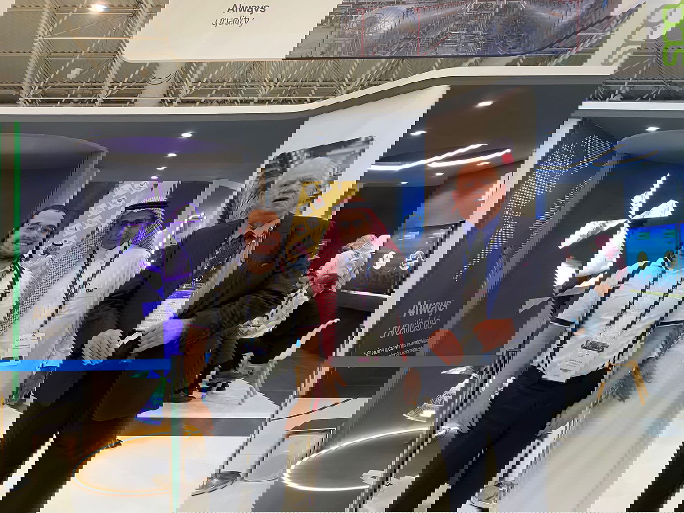 תיעוד: העסקן החרדי ביקר את הבלוגר הסעודי