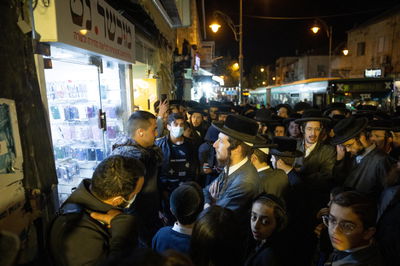 העדה החרדית: אין פיקוח על חנויות הסלולר