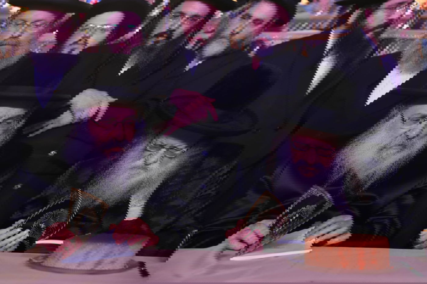 מרטיט ומרגש: ב'זה לזה' חגגו  בר מצווה ל-50 יתומים