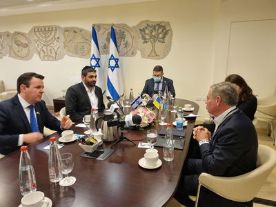 השגריר נפגש עם הח"כים, אתמול