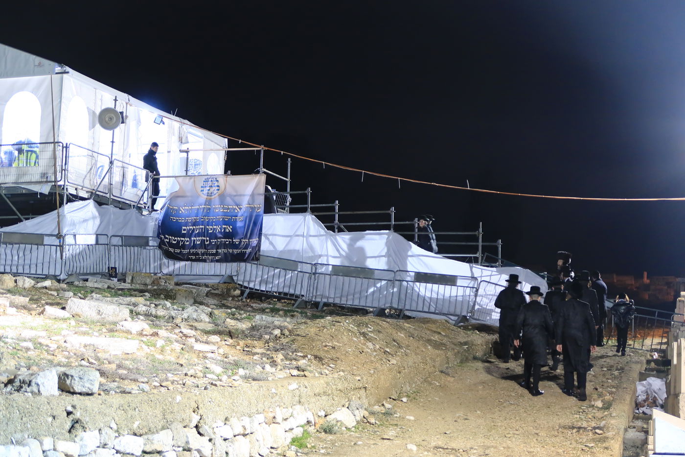 המונים בהילולת הרה"ק רבי אברהם גרשון מקיטוב זיע"א