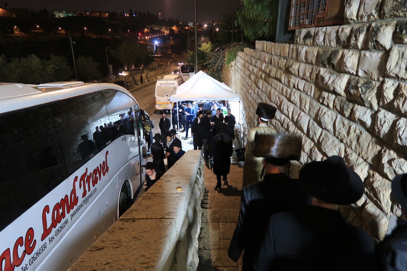 המונים בהילולת הרה"ק רבי אברהם גרשון מקיטוב זיע"א