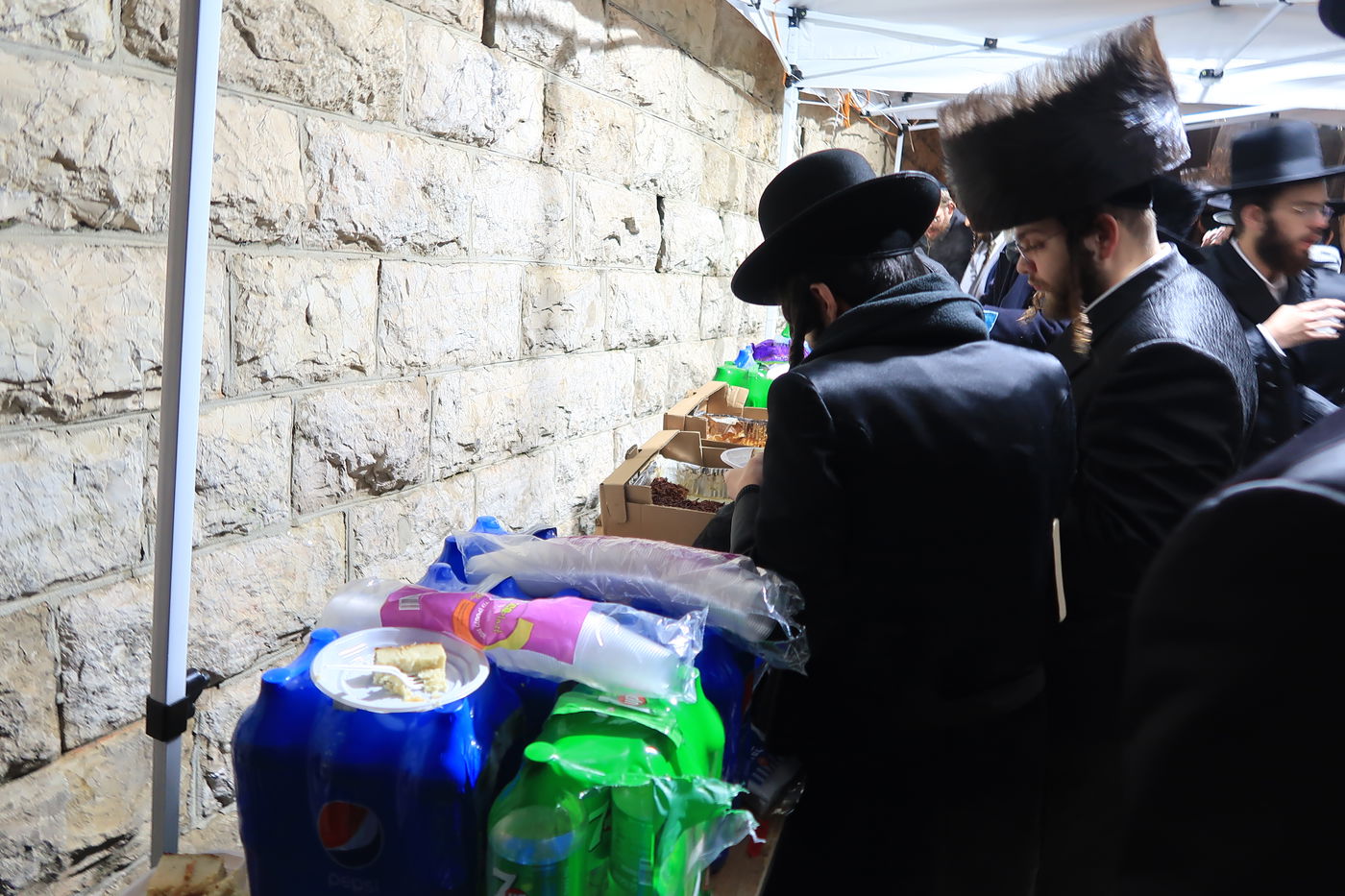 המונים בהילולת הרה"ק רבי אברהם גרשון מקיטוב זיע"א