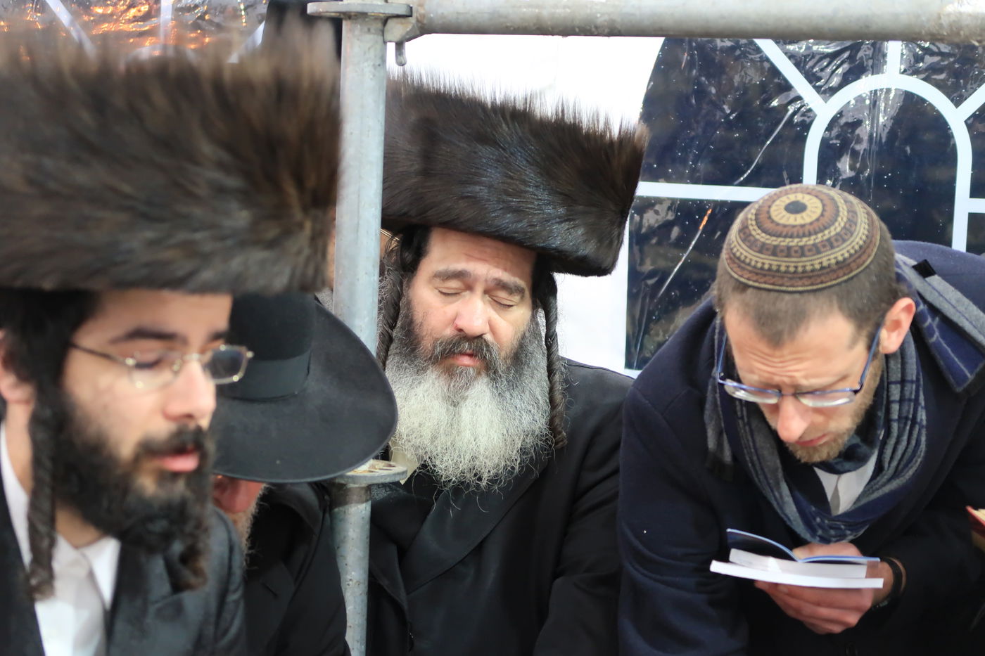 המונים בהילולת הרה"ק רבי אברהם גרשון מקיטוב זיע"א