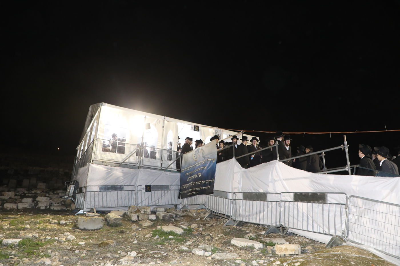 המונים בהילולת הרה"ק רבי אברהם גרשון מקיטוב זיע"א