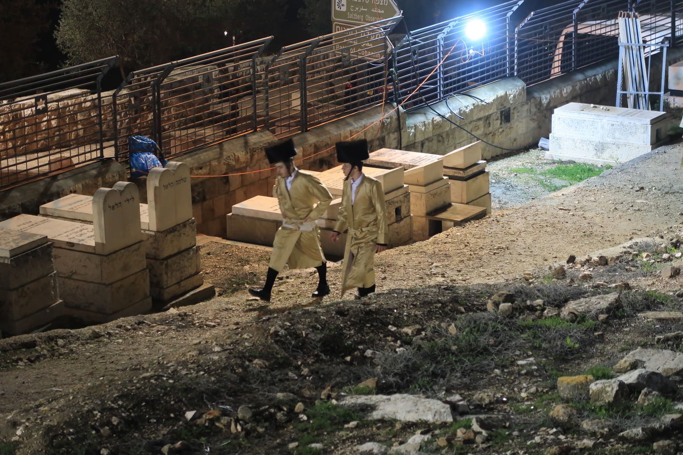 המונים בהילולת הרה"ק רבי אברהם גרשון מקיטוב זיע"א