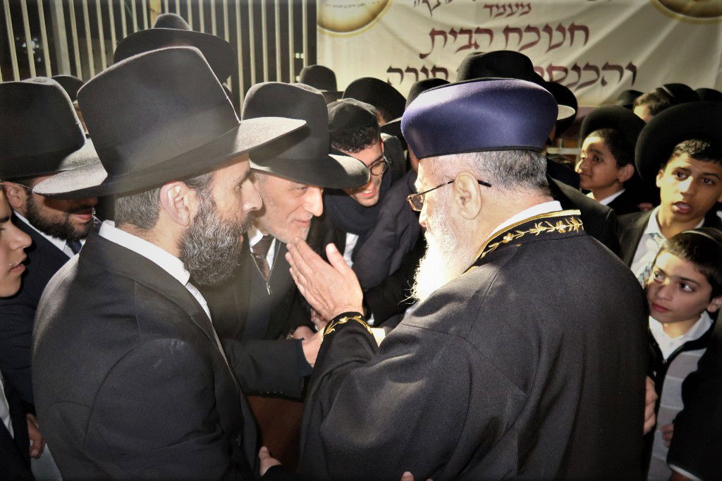 הראשון לציון השתתף: הכנסת ספר תורה לישיבת 'עטרת ראובן'