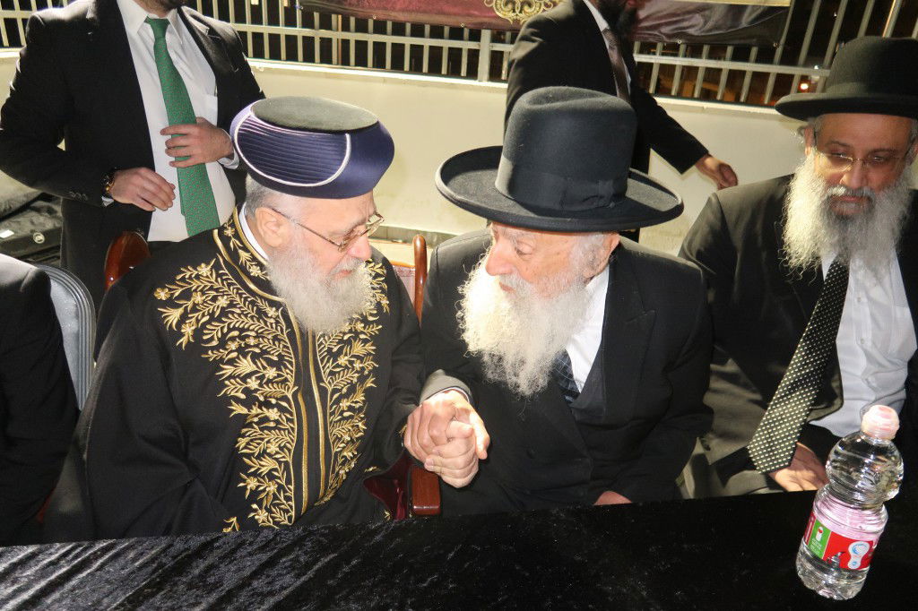 הראשון לציון השתתף: הכנסת ספר תורה לישיבת 'עטרת ראובן'