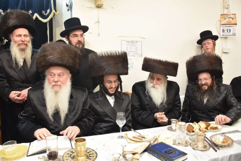 בחצר הקודש וואסלוי חגגו 'שבע ברכות' מרכזית לנכד הרבי