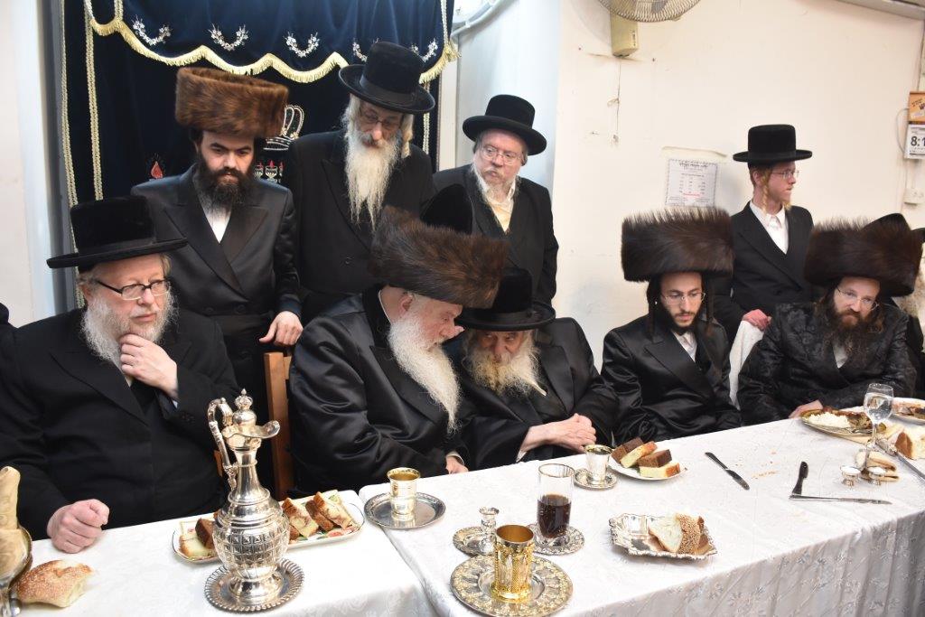 בחצר הקודש וואסלוי חגגו 'שבע ברכות' מרכזית לנכד הרבי