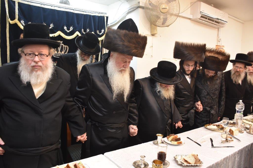 בחצר הקודש וואסלוי חגגו 'שבע ברכות' מרכזית לנכד הרבי