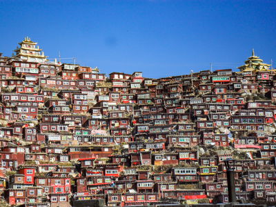 לא, זו לא מפולת. שכונת מגורים בטיבט
