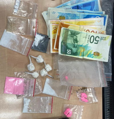 מה שנתפס ברשות החשוד