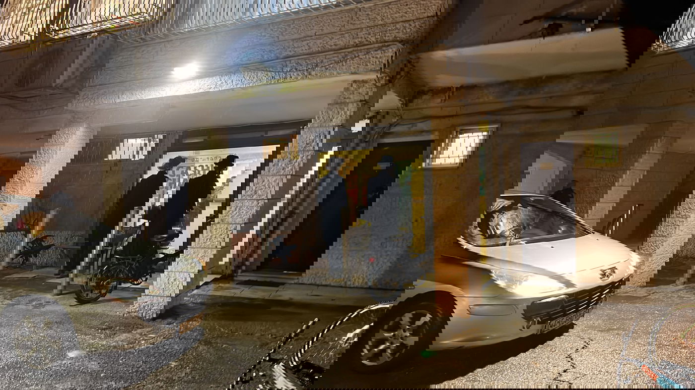 כוחות משטרה בזירת השוד