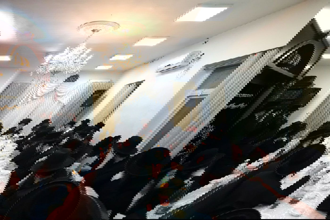 המקובל ערך סעודת הילולא וסיום כתיבת אותיות