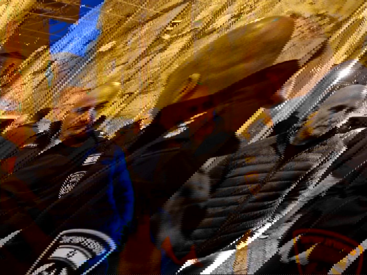 פיגוע דקירה בירושלים: שוטרים נפצעו קל ובינוני