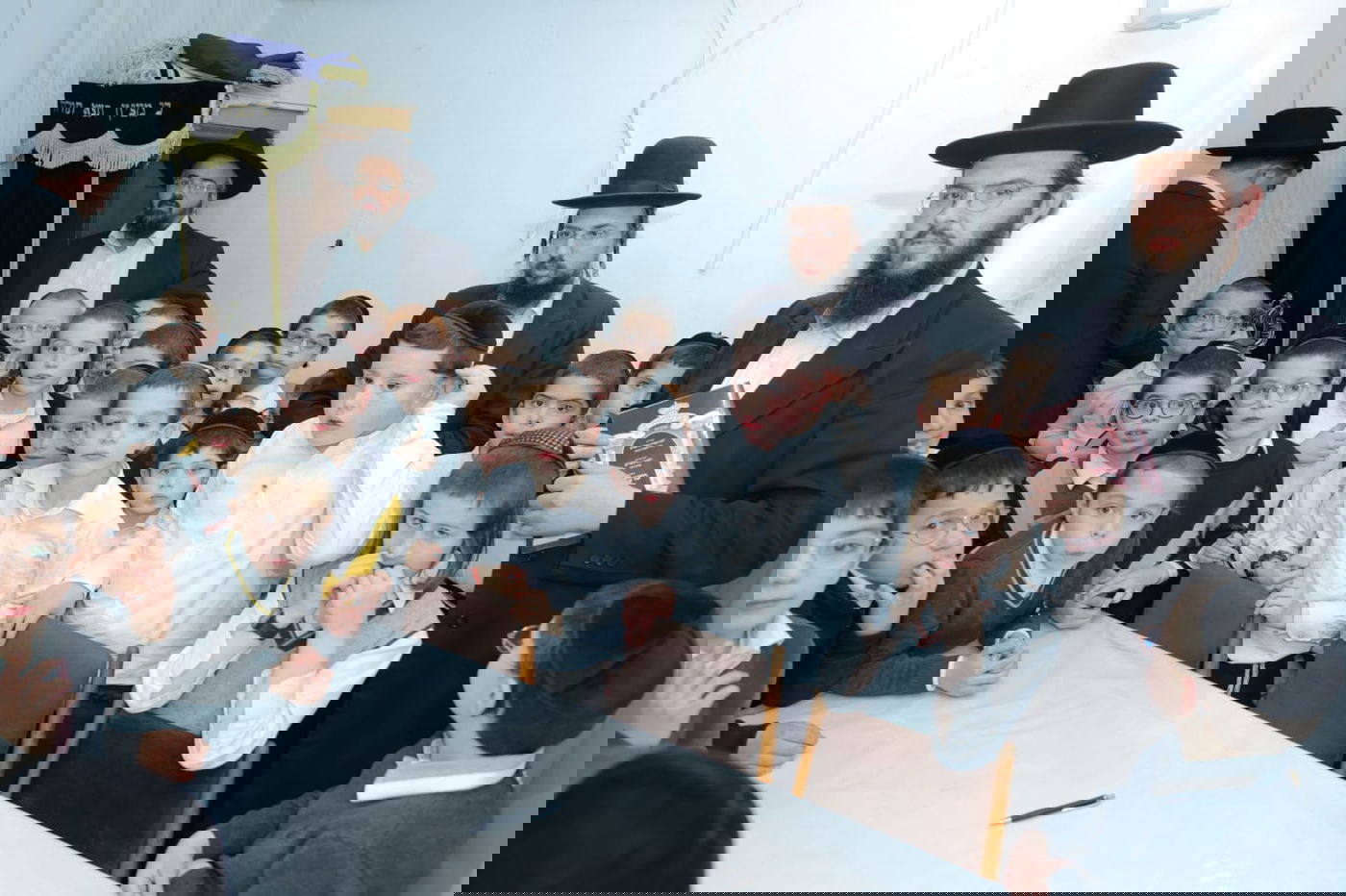 ילדי כיתה ג' נבחנו על הגמרא אצל הגר"ג אדלשטיין; צפו