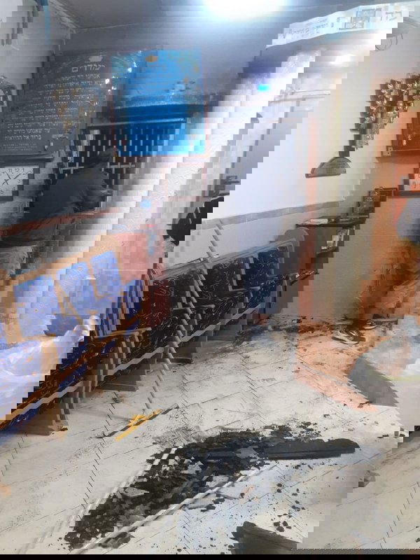 נעצר חשוד בניסיון להצית בית כנסת ברמלה