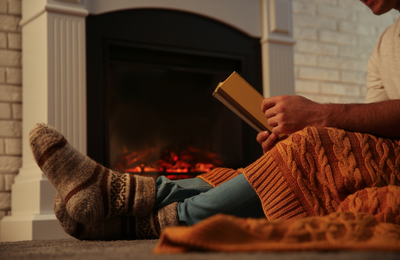 למה תמיד קר לכם ברגליים? הנה 5 סיבות אפשריות