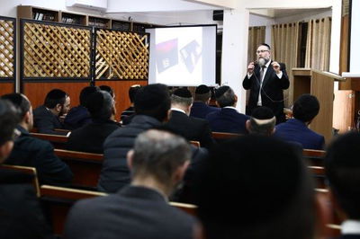 הסברה ומודעות לפגעי הזמן, במטרה להעניק כלים מעשיים להתמודד מול פיתויי ונסיונות הדו