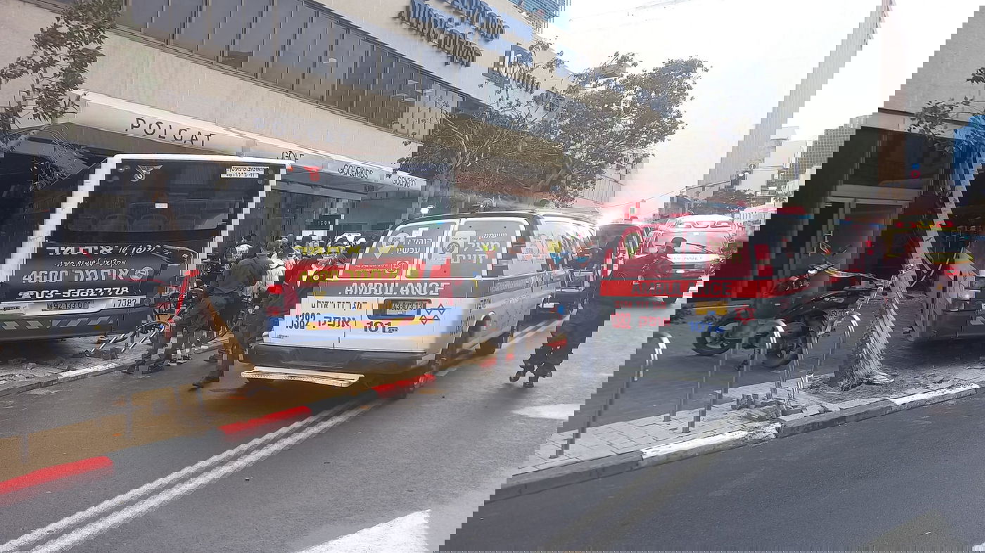 האוטובוס בחנות