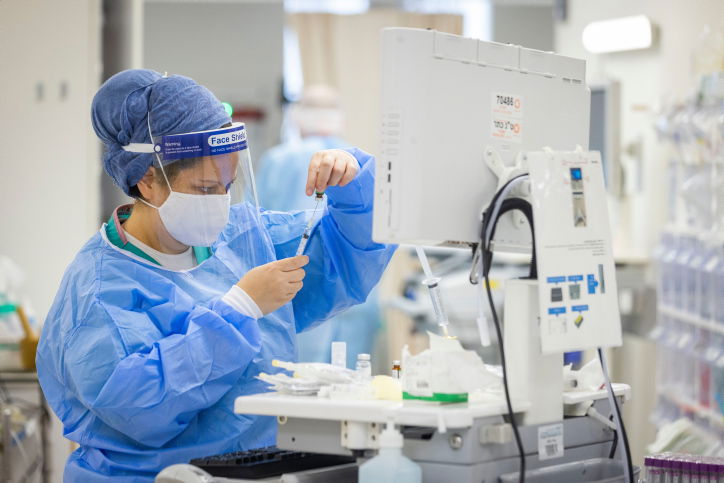 חשש בישראל: גל חדש של הקורונה בדרך