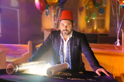 גד אלבז בסינגל קליפ חדש: "אחשוורוש"