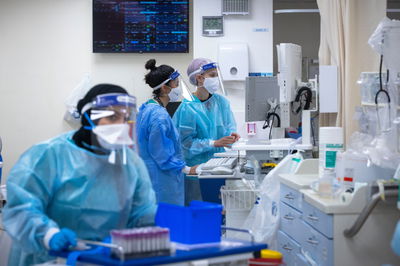 גל שישי? מספר הנדבקים בקורונה שוב עולה