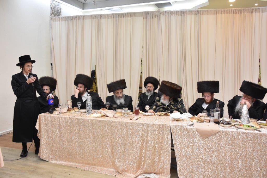 שמחת השבע ברכות בחצרות ויז'ניץ - קאלושיץ