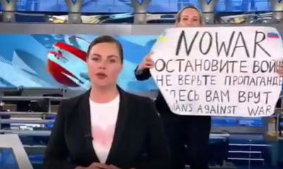 מריה אובסיאניקובה במחאה בשידור חי