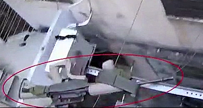 רובה על החלון; המסתערבים הסתערו • צפו