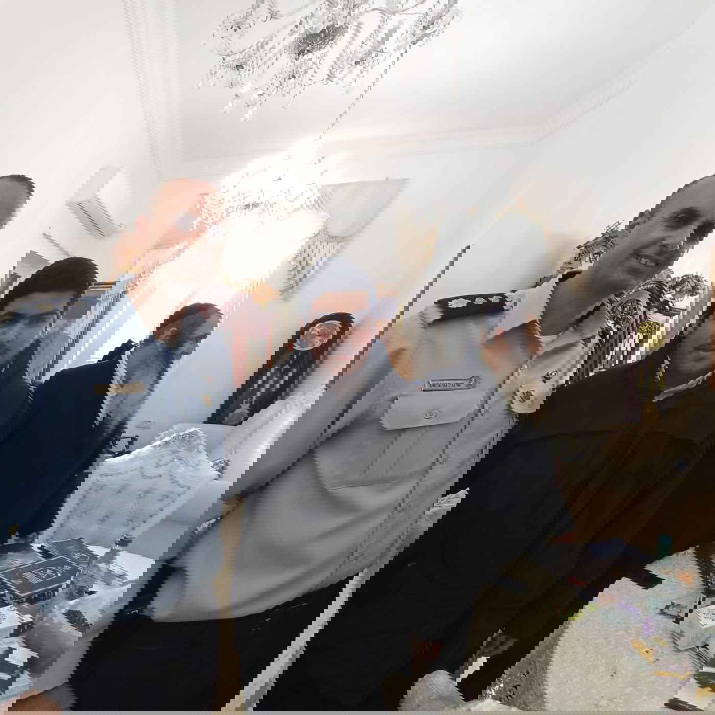 הקצין שסטר וזוכה התפייס עם הילד החרדי